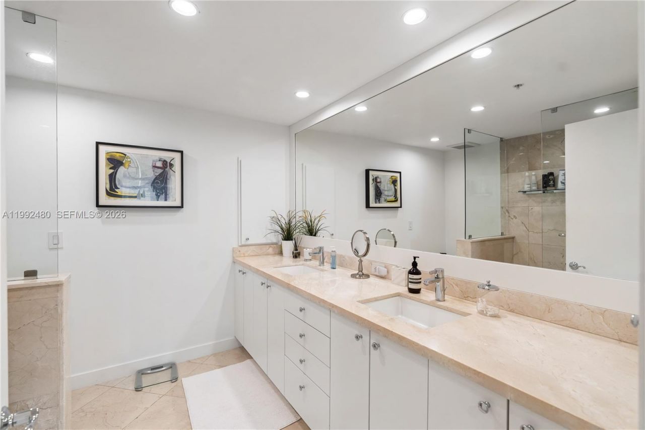 3400 SW 27th Ave, Unit 1604, Coconut Grove, FL 33133 Photo
