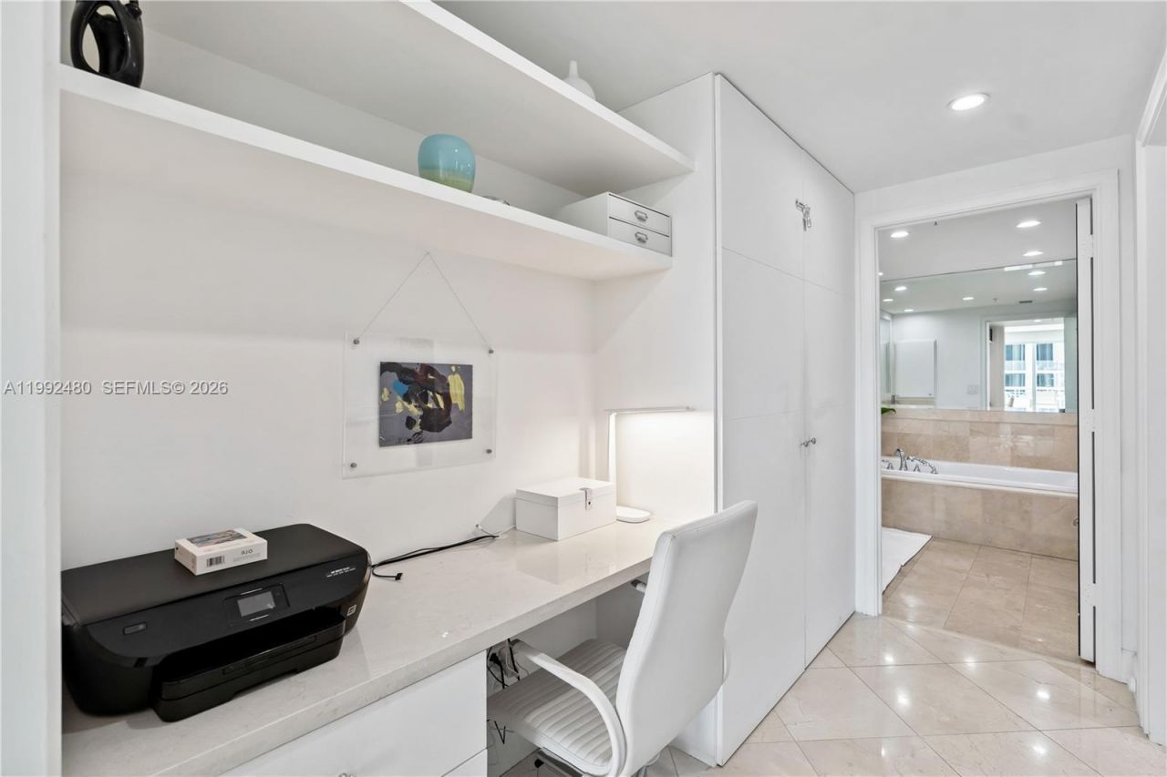 3400 SW 27th Ave, Unit 1604, Coconut Grove, FL 33133 Photo