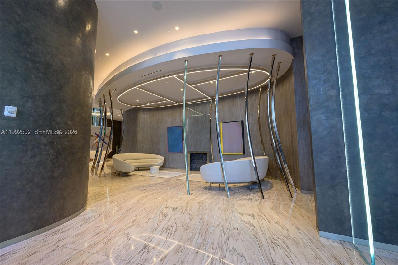 1000 Brickell Plz , Unit 3702, Miami, FL 33131 Photo