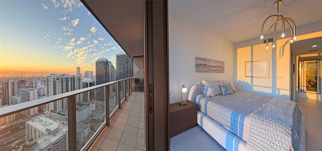 1000 Brickell Plz , Unit 3702, Miami, FL 33131 Photo