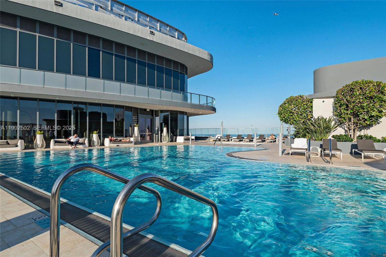 1000 Brickell Plz , Unit 3702, Miami, FL 33131 Photo