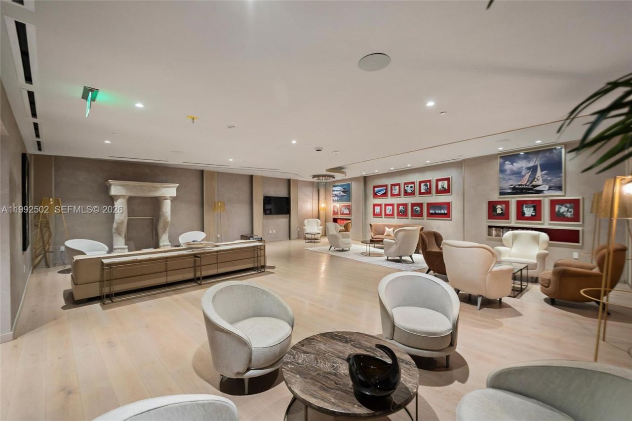 1000 Brickell Plz , Unit 3702, Miami, FL 33131 Photo