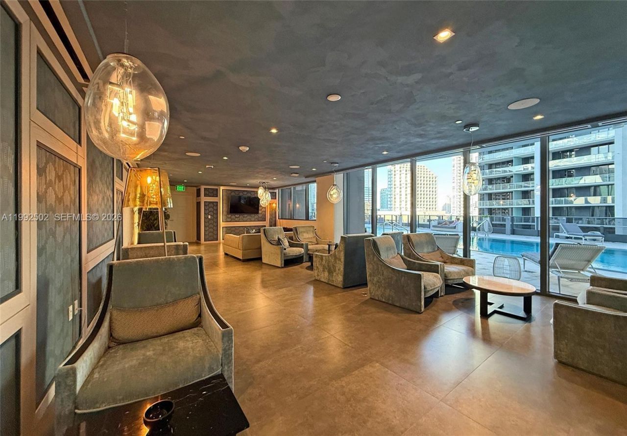 1000 Brickell Plz , Unit 3702, Miami, FL 33131 Photo