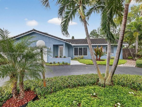 6800 NW 24th Ter, Fort Lauderdale, FL 33309