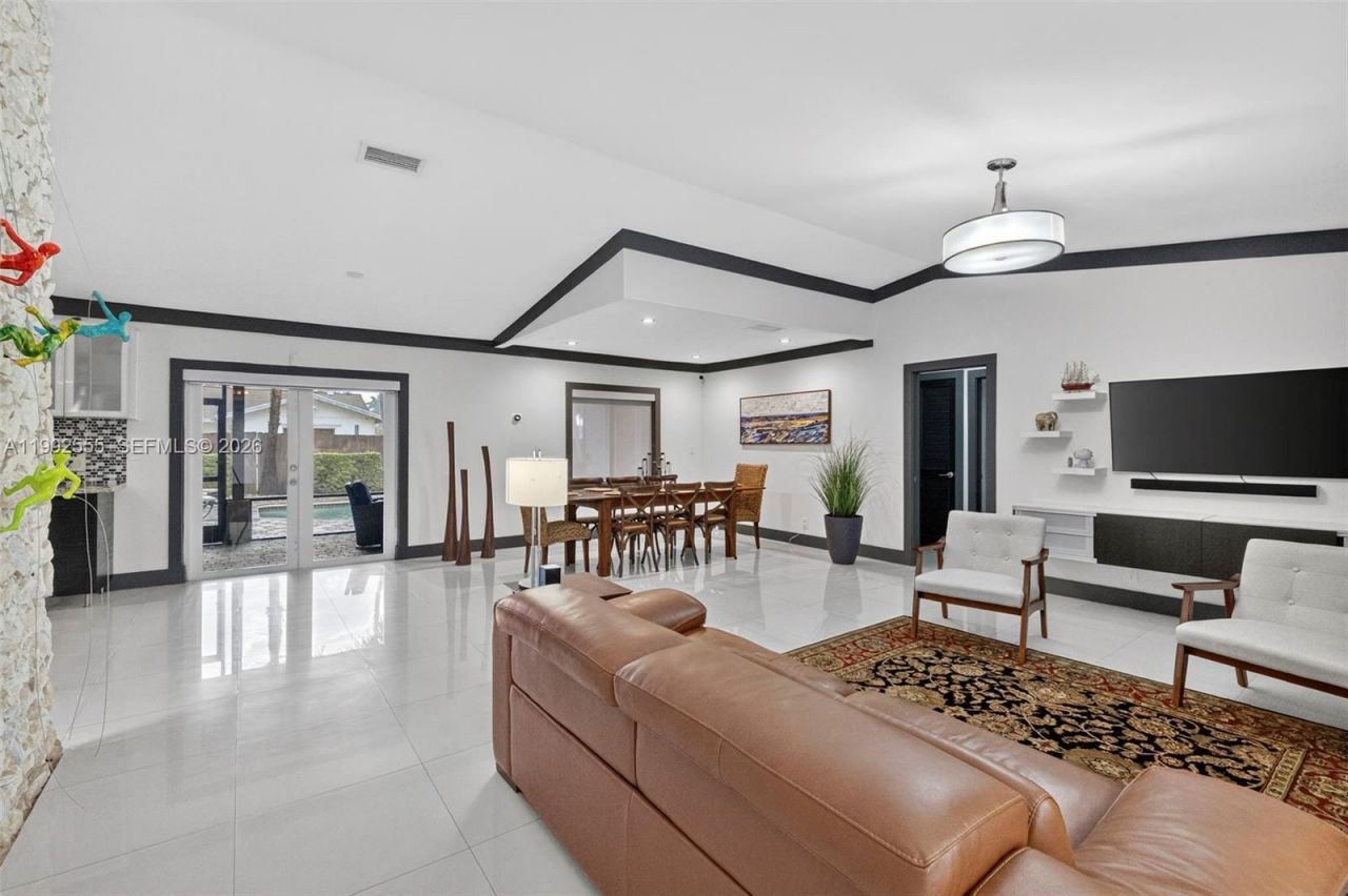 6800 NW 24th Ter, Fort Lauderdale, FL 33309 Photo