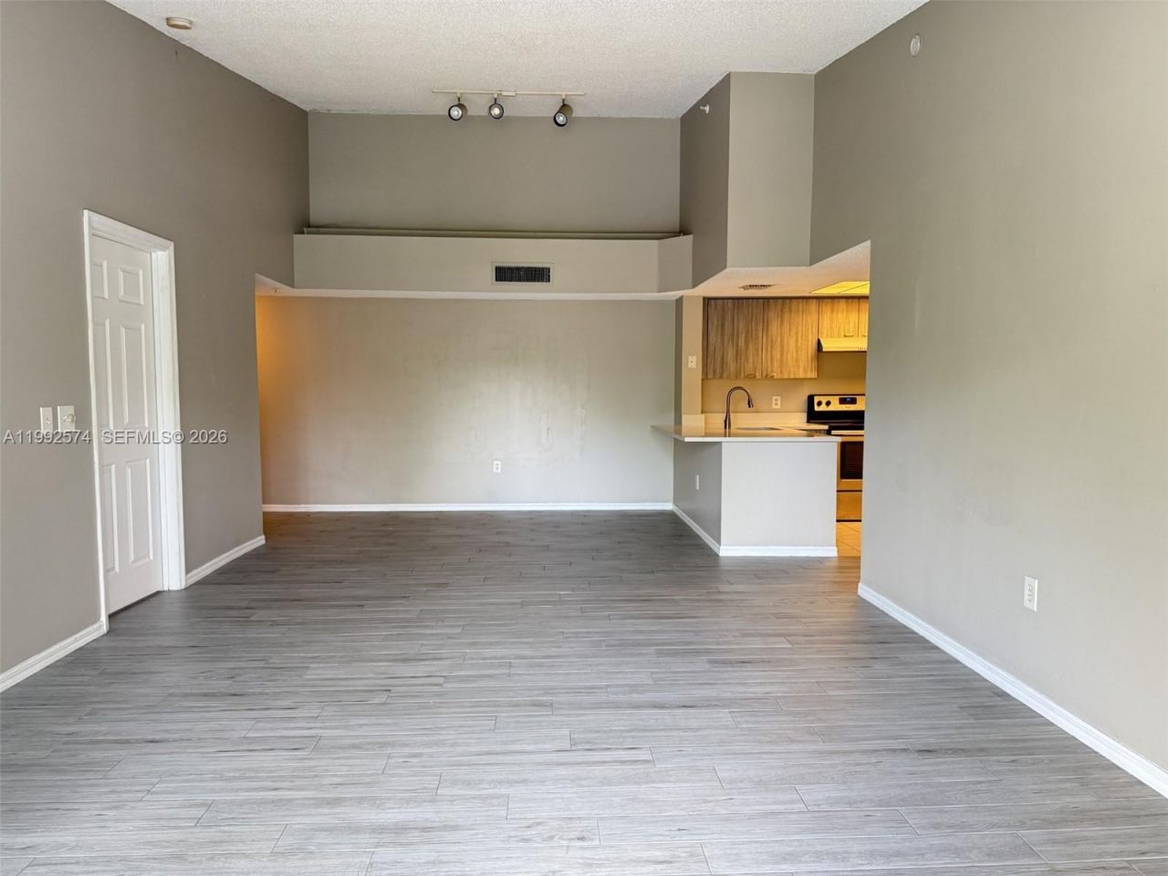 5015 Wiles Rd , Unit 207, Coconut Creek, FL 33073 Photo