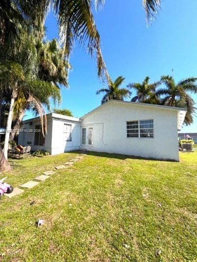 13041 SW 260th Ter, Homestead, FL 33032 Photo