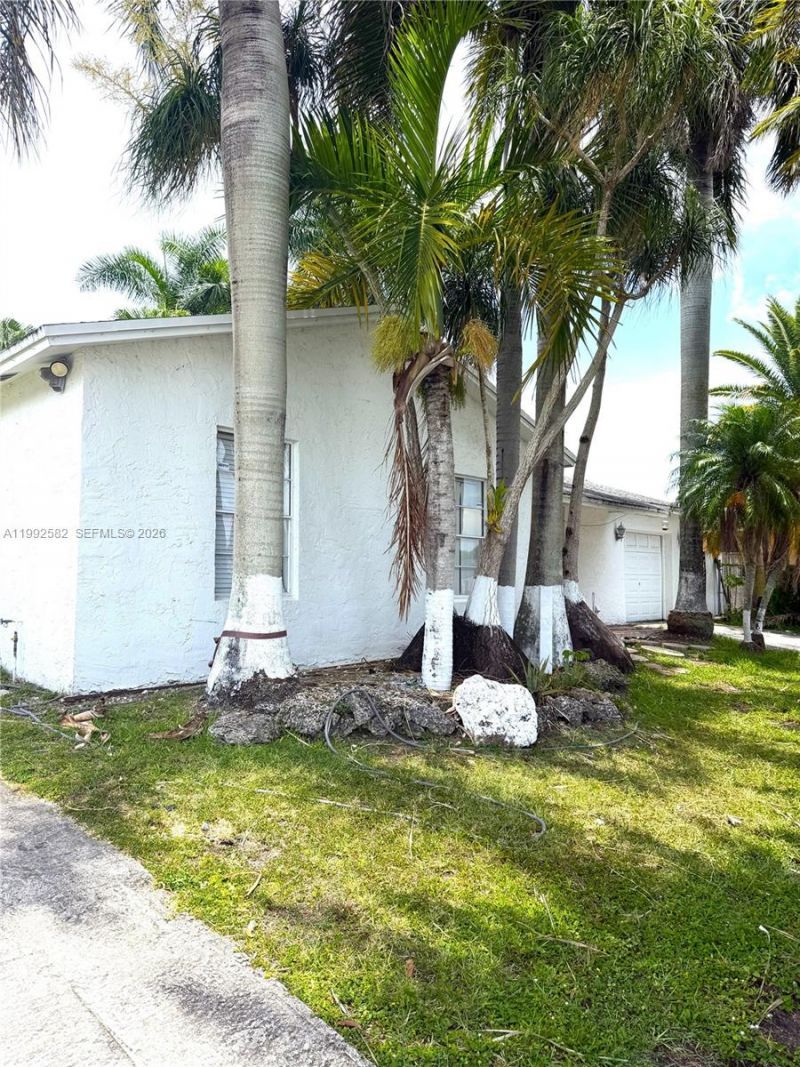 13041 SW 260th Ter, Homestead, FL 33032 Photo