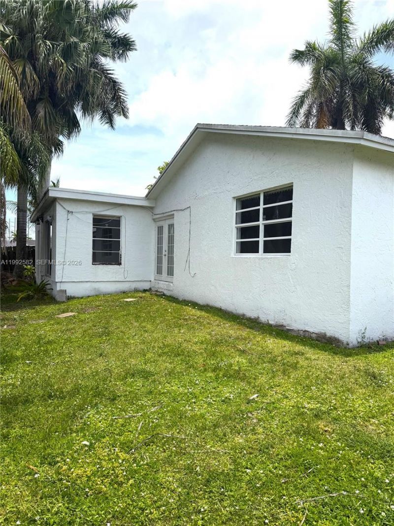 13041 SW 260th Ter, Homestead, FL 33032 Photo