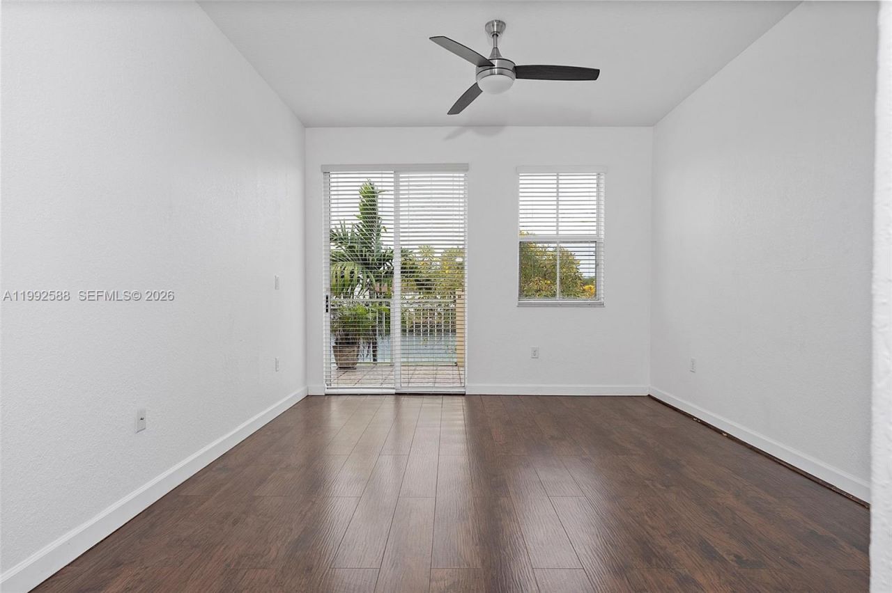 10012 NW 7th St, Unit 214, Miami, FL 33172 Photo