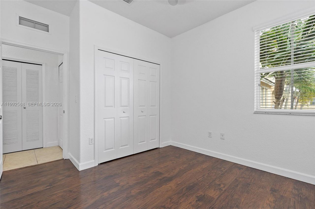 10012 NW 7th St, Unit 214, Miami, FL 33172 Photo