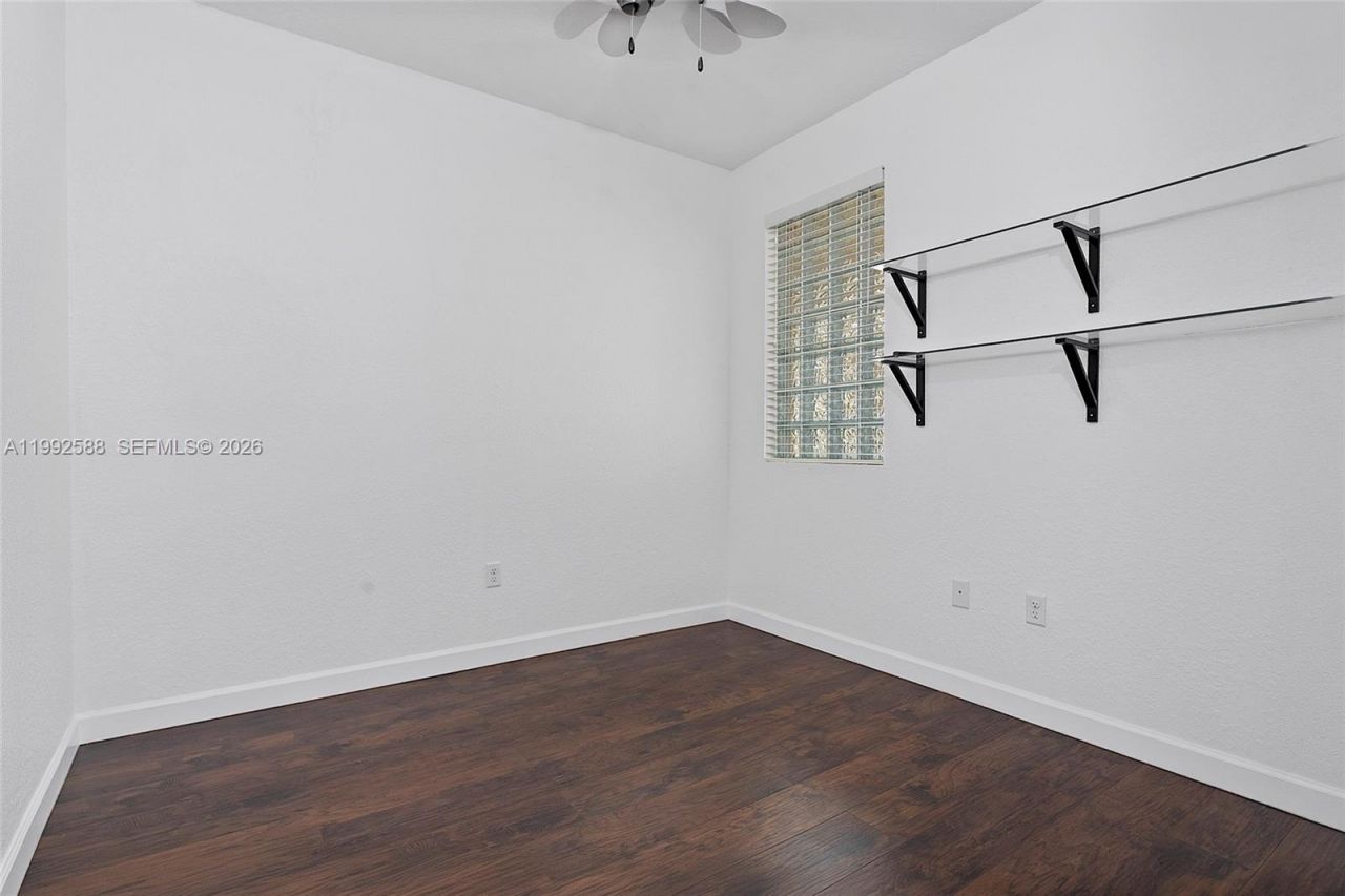 10012 NW 7th St, Unit 214, Miami, FL 33172 Photo