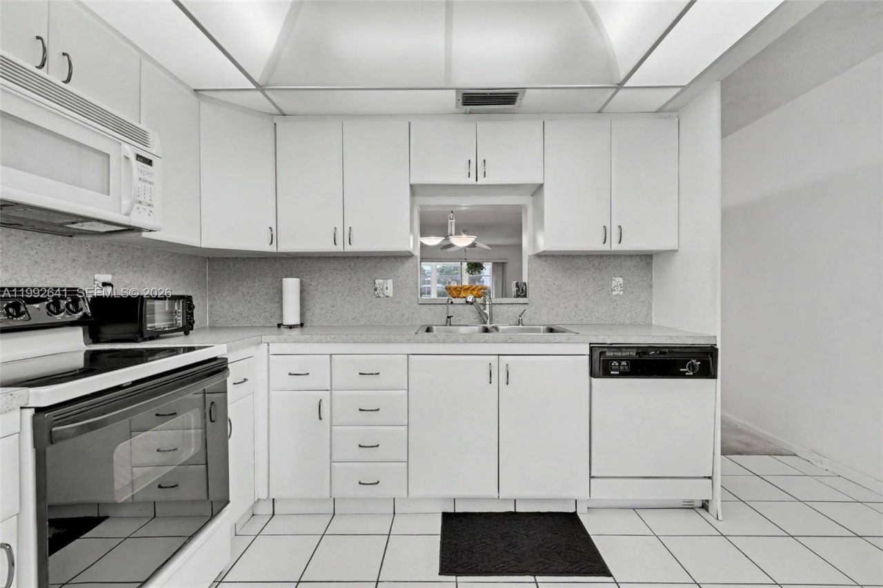 2304 Lucaya Ln , Unit G1, Coconut Creek, FL 33066 Photo