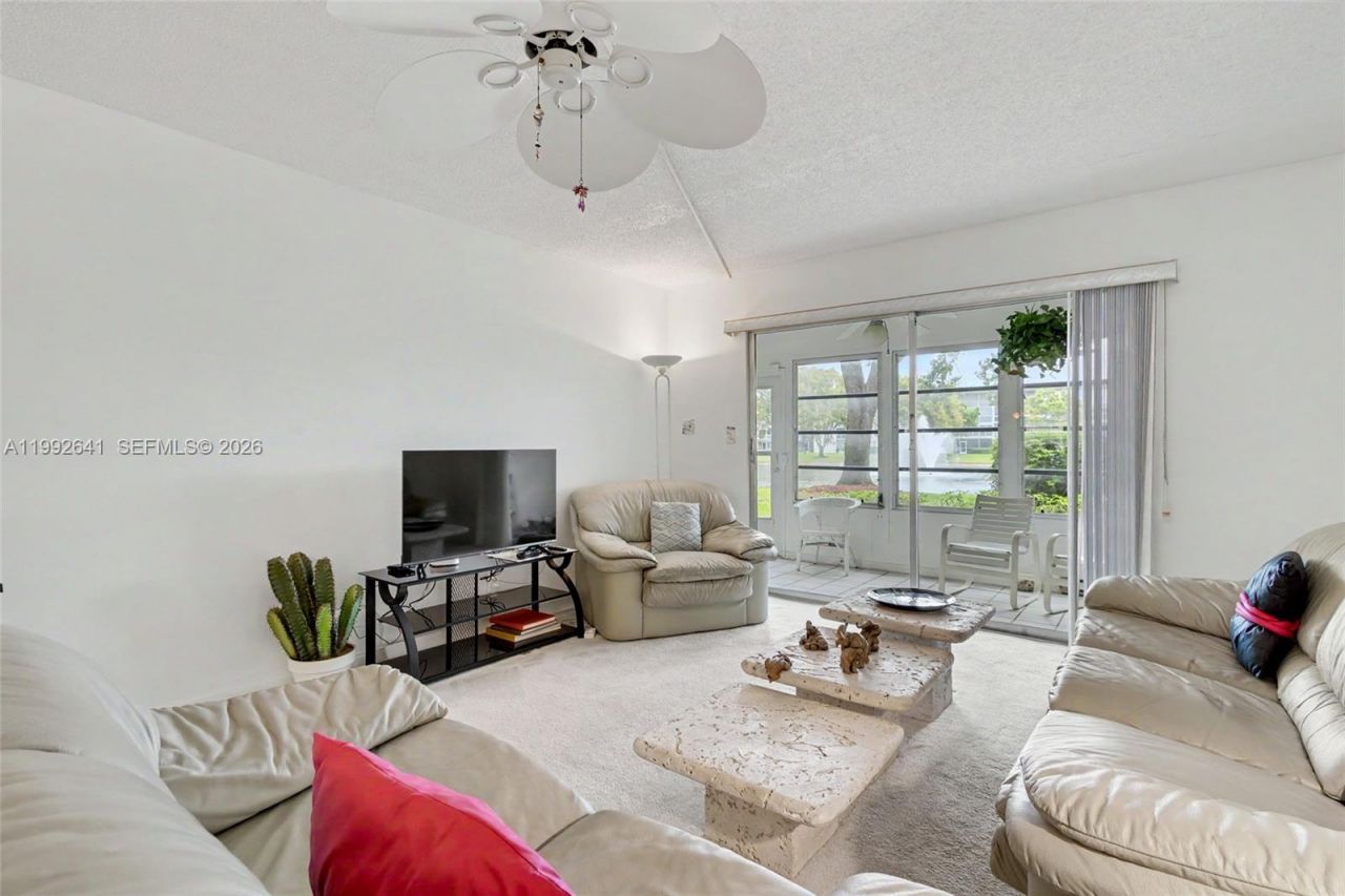 2304 Lucaya Ln , Unit G1, Coconut Creek, FL 33066 Photo