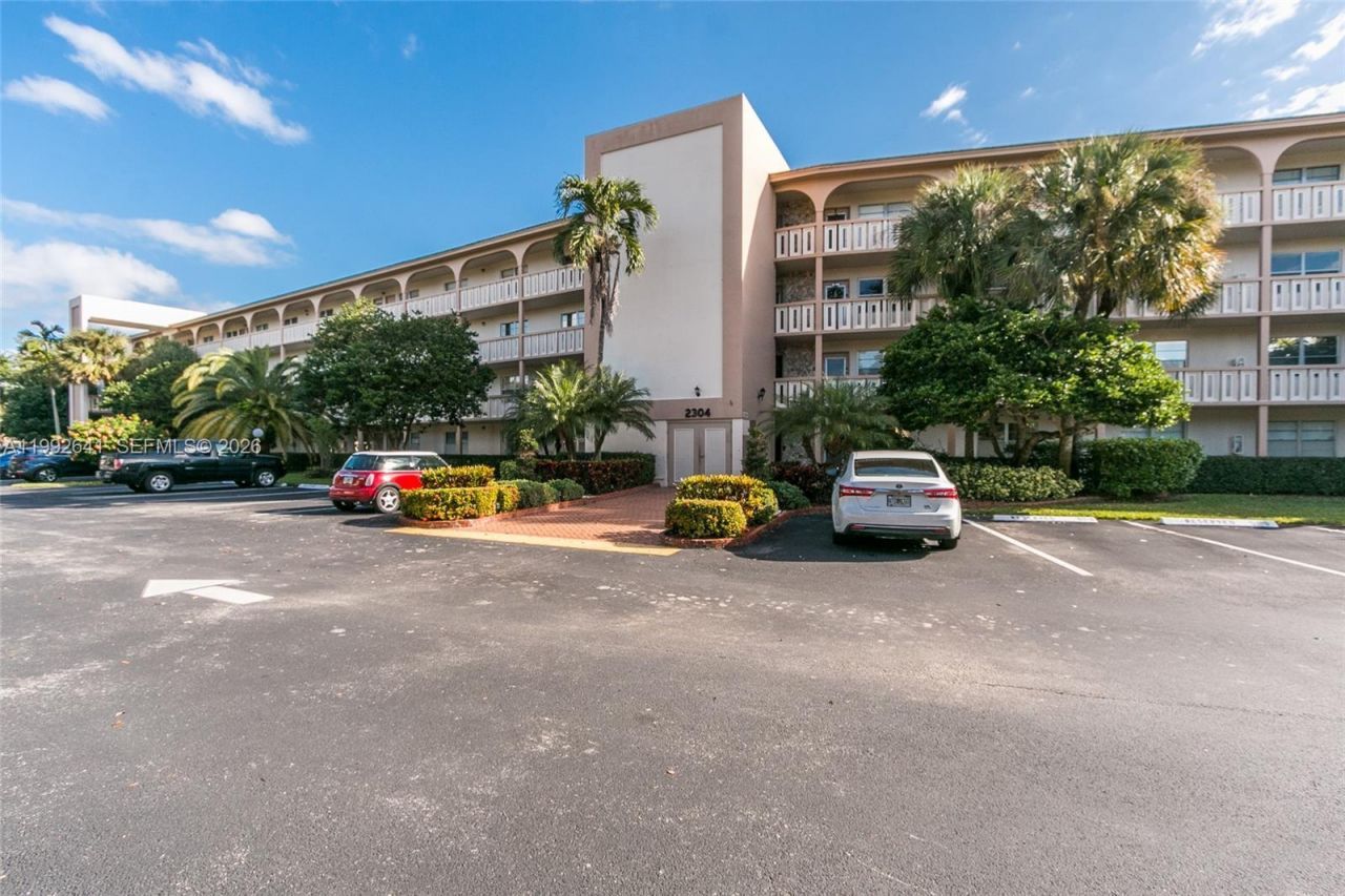 2304 Lucaya Ln , Unit G1, Coconut Creek, FL 33066 Photo