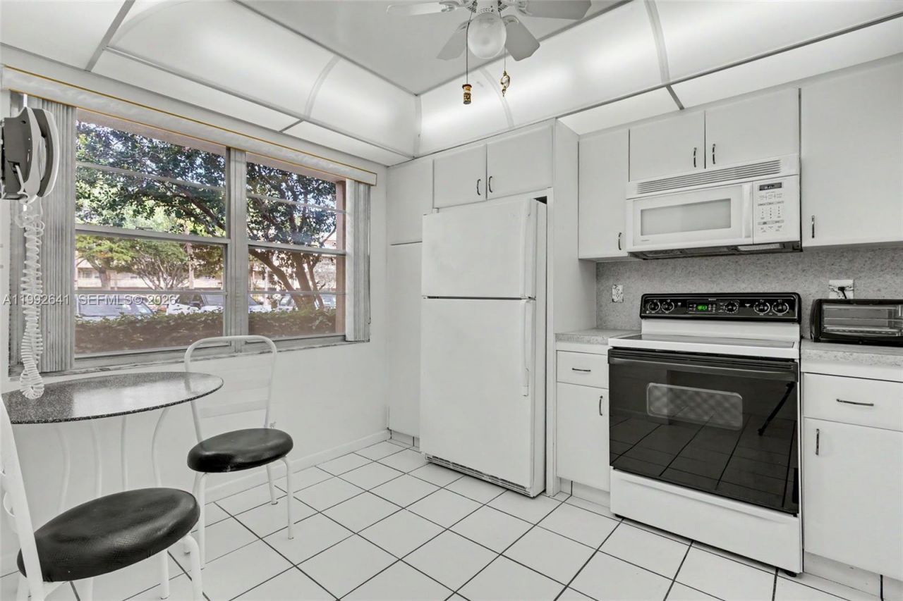 2304 Lucaya Ln , Unit G1, Coconut Creek, FL 33066 Photo