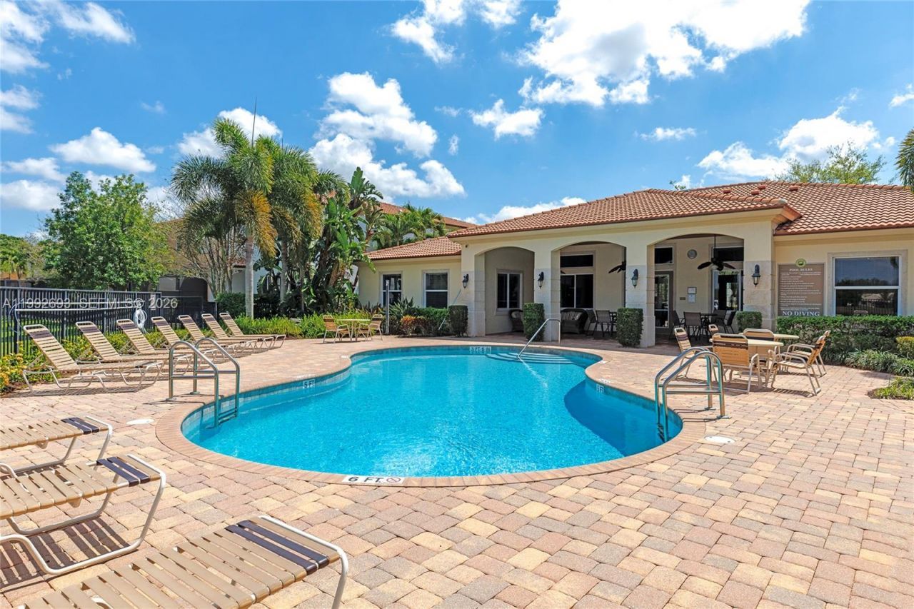 2131 Foxtail View Ct, Unit 2131, West Palm Beach, FL 33411 Photo