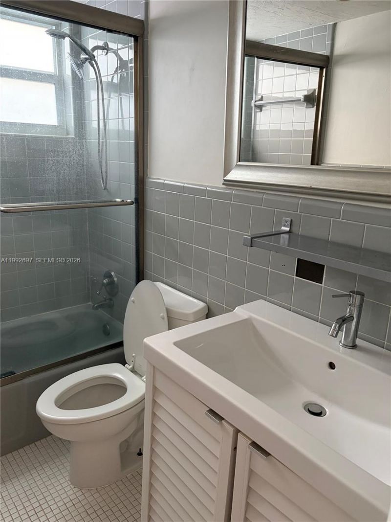 255 Sunrise Dr, Unit 203, Key Biscayne, FL 33149 Photo