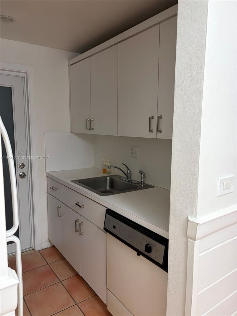 255 Sunrise Dr, Unit 203, Key Biscayne, FL 33149 Photo