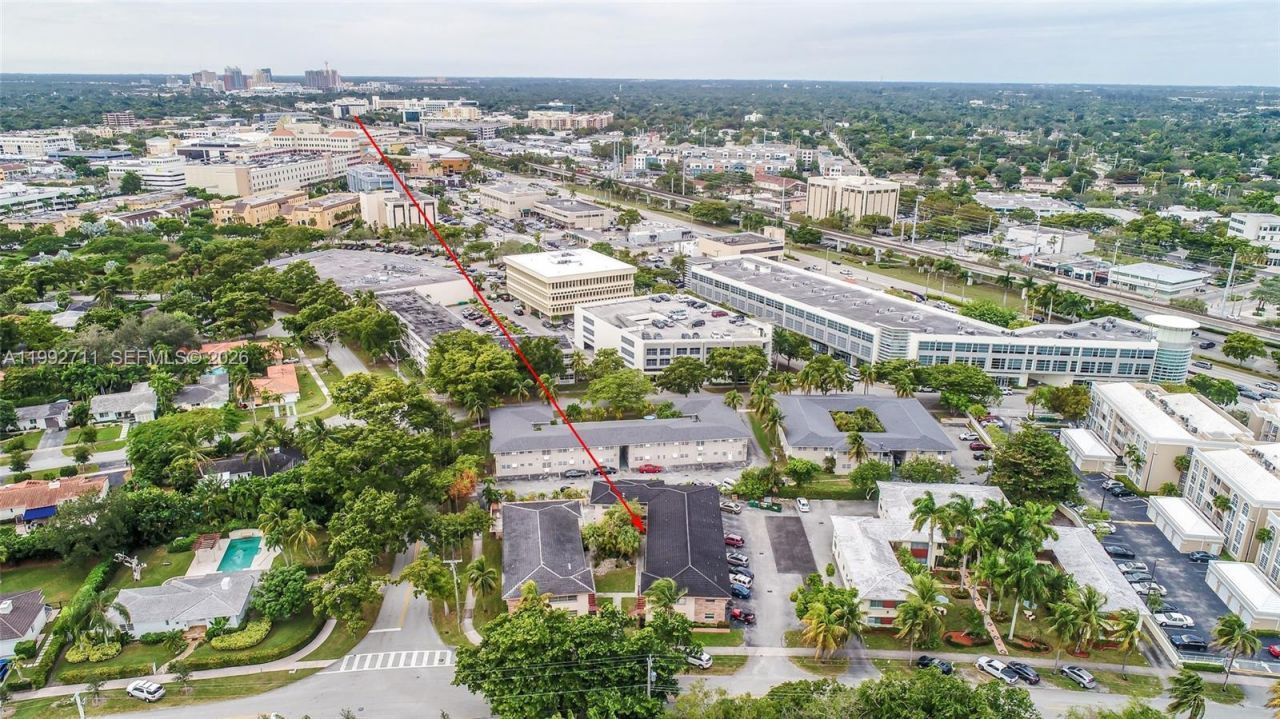 1250 S Alhambra Cir, Unit 12A, Coral Gables, FL 33146 Photo