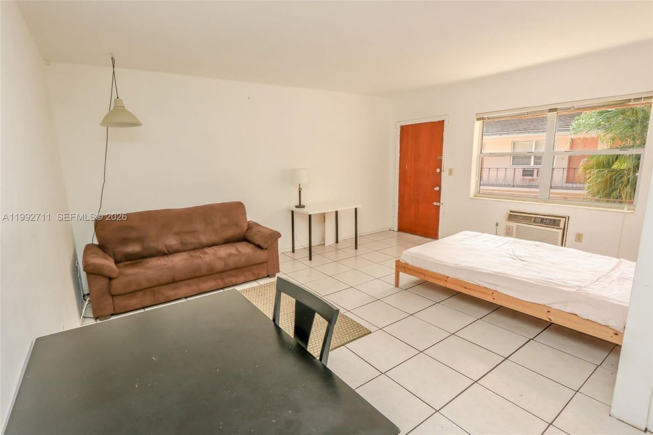 1250 S Alhambra Cir , Unit 12A, Coral Gables, FL 33146 Photo