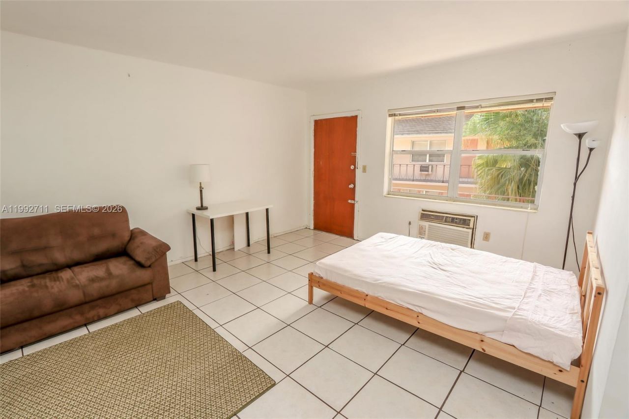 1250 S Alhambra Cir , Unit 12A, Coral Gables, FL 33146 Photo