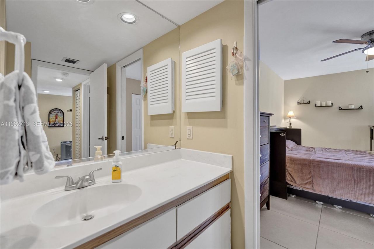 8119 NW 17th Mnr , Unit 8119, Plantation, FL 33322 Photo