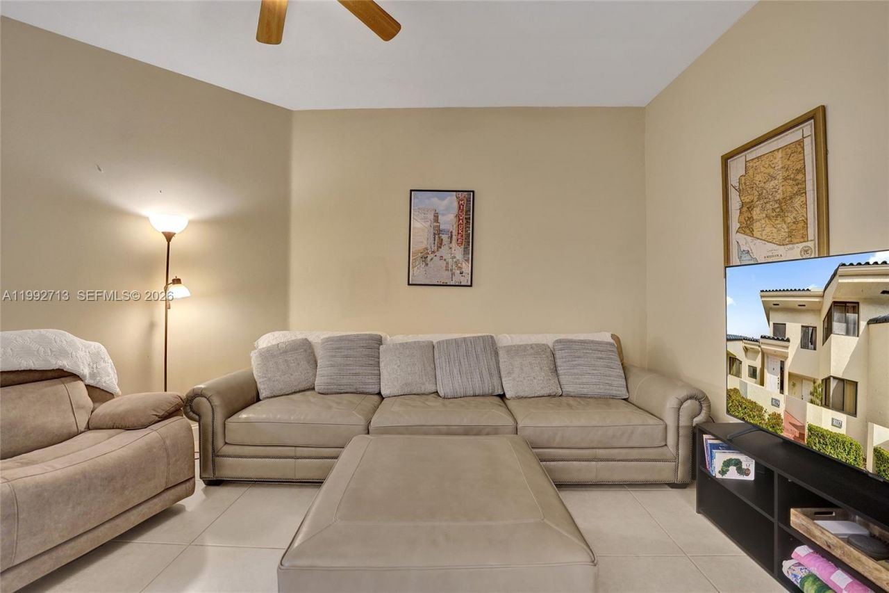 8119 NW 17th Mnr , Unit 8119, Plantation, FL 33322 Photo