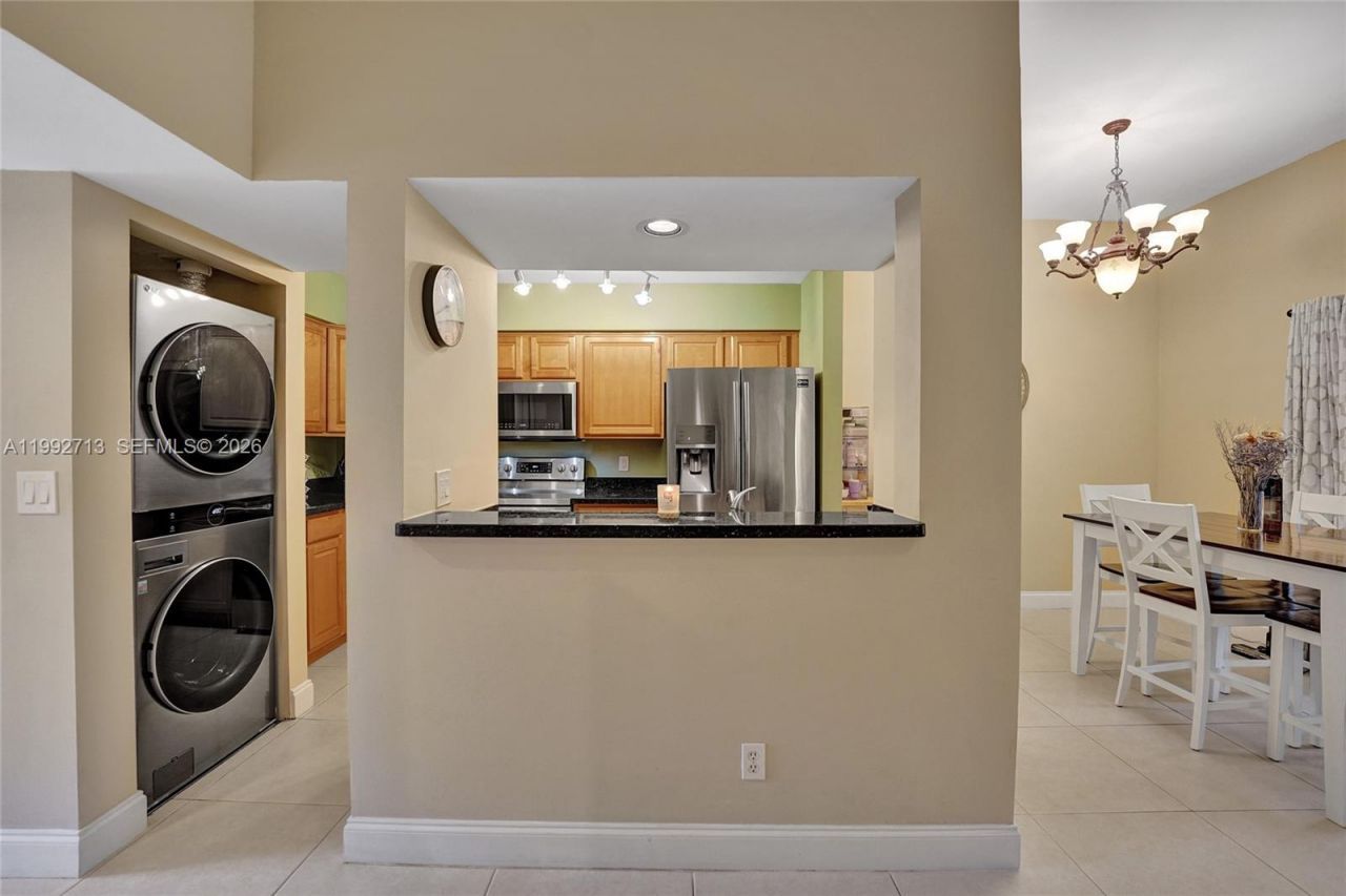 8119 NW 17th Mnr , Unit 8119, Plantation, FL 33322 Photo