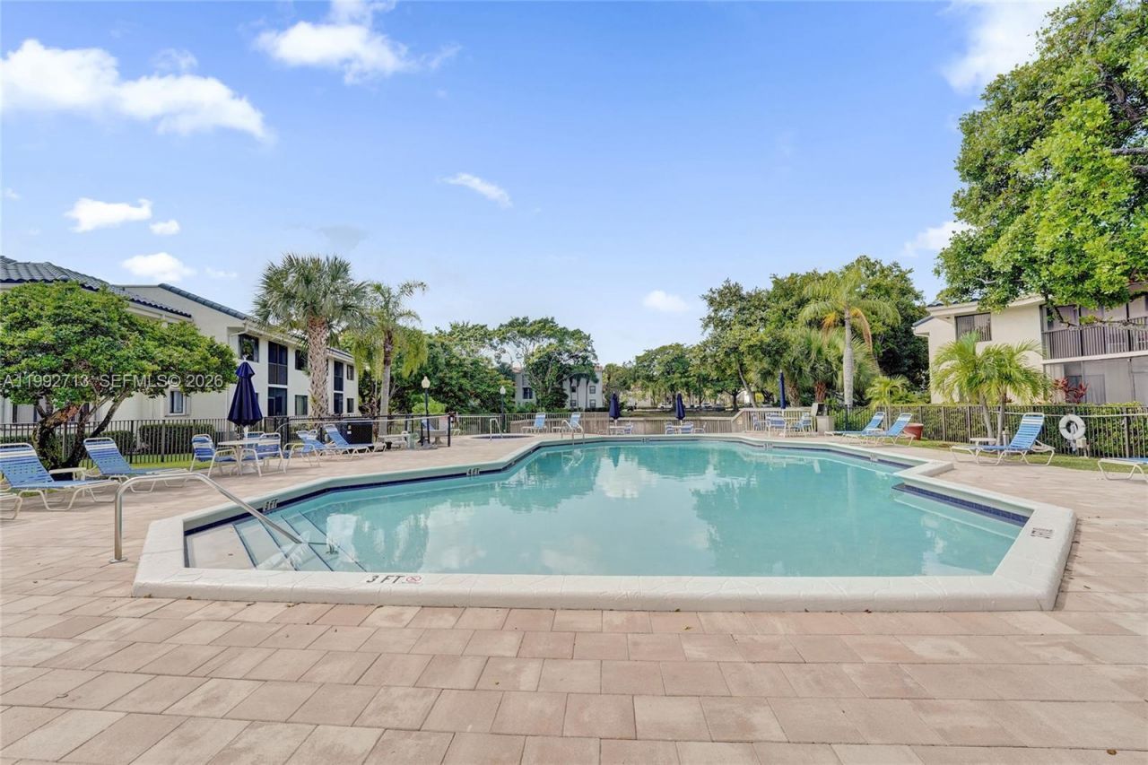 8119 NW 17th Mnr , Unit 8119, Plantation, FL 33322 Photo