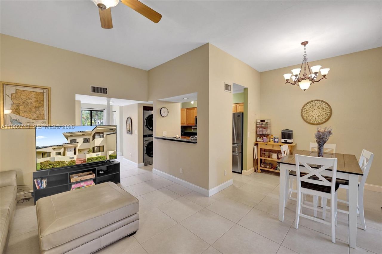 8119 NW 17th Mnr , Unit 8119, Plantation, FL 33322 Photo