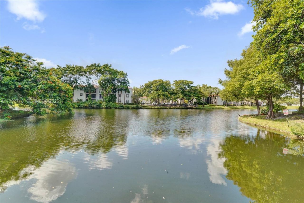 8119 NW 17th Mnr , Unit 8119, Plantation, FL 33322 Photo