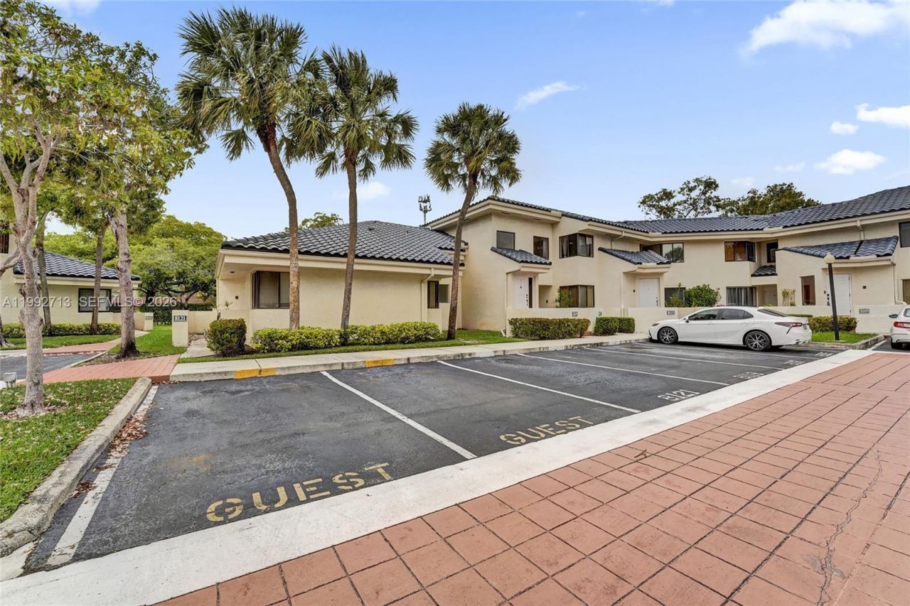 8119 NW 17th Mnr , Unit 8119, Plantation, FL 33322 Photo