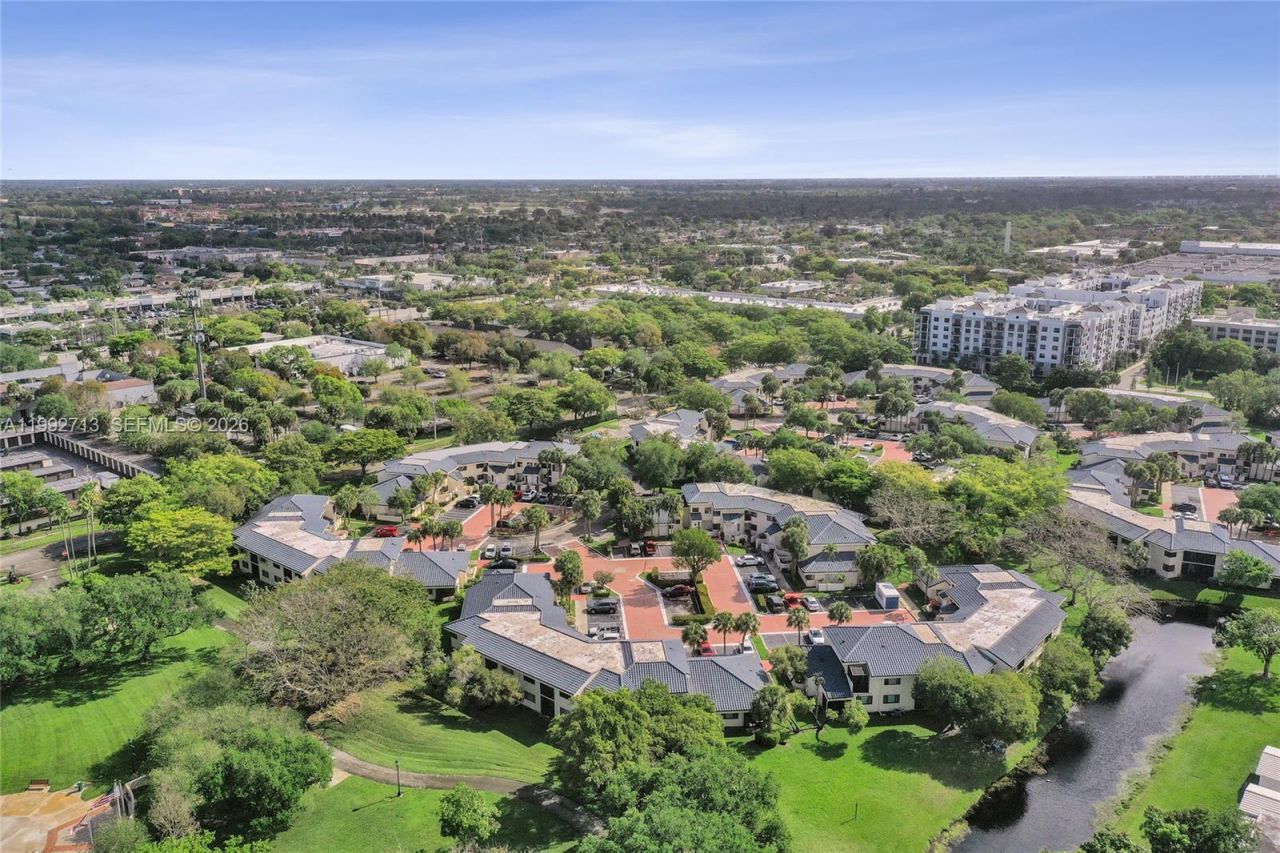 8119 NW 17th Mnr , Unit 8119, Plantation, FL 33322 Photo