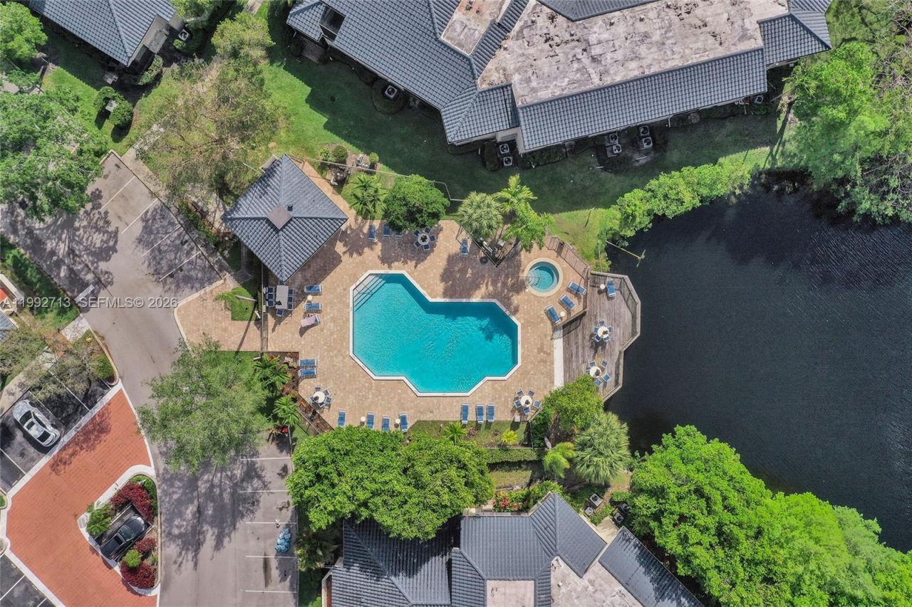 8119 NW 17th Mnr , Unit 8119, Plantation, FL 33322 Photo