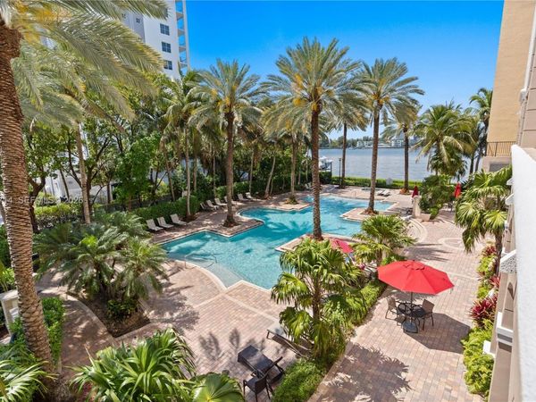 17100 N Bay Rd , Unit 1301, Sunny Isles Beach, FL 33160