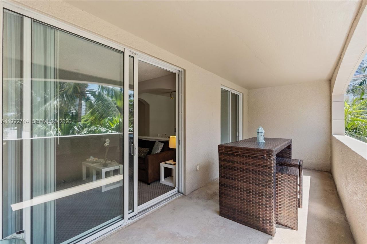 17100 N Bay Rd , Unit 1301, Sunny Isles Beach, FL 33160 Photo