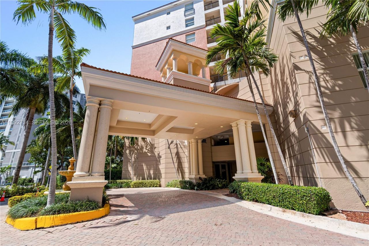 17100 N Bay Rd , Unit 1301, Sunny Isles Beach, FL 33160 Photo