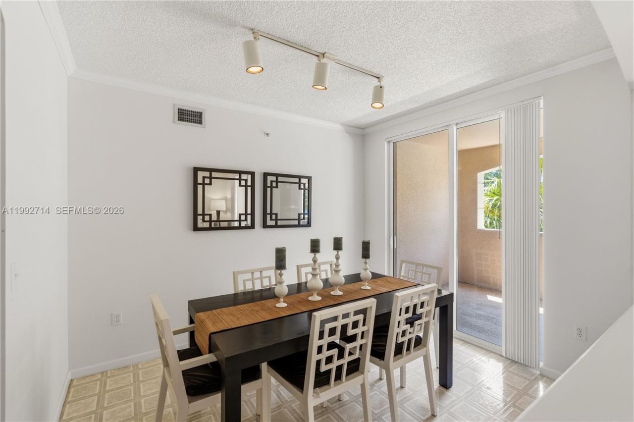 17100 N Bay Rd , Unit 1301, Sunny Isles Beach, FL 33160 Photo