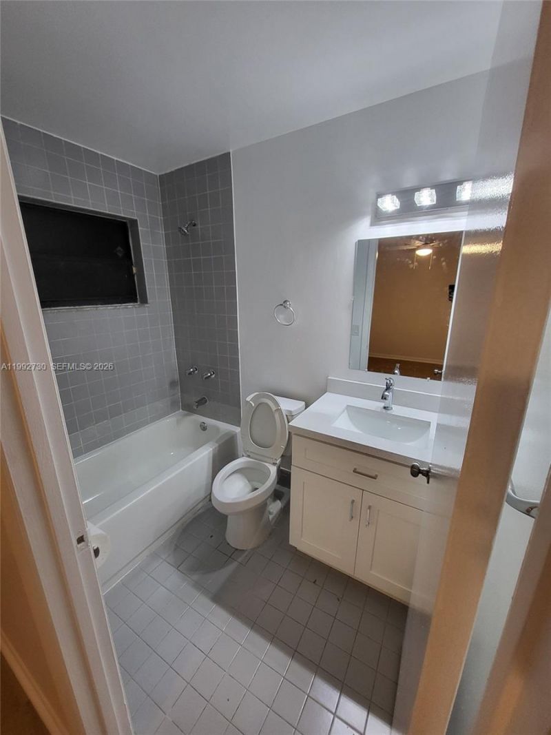 5645 Taft St, Hollywood, FL 33021 Photo