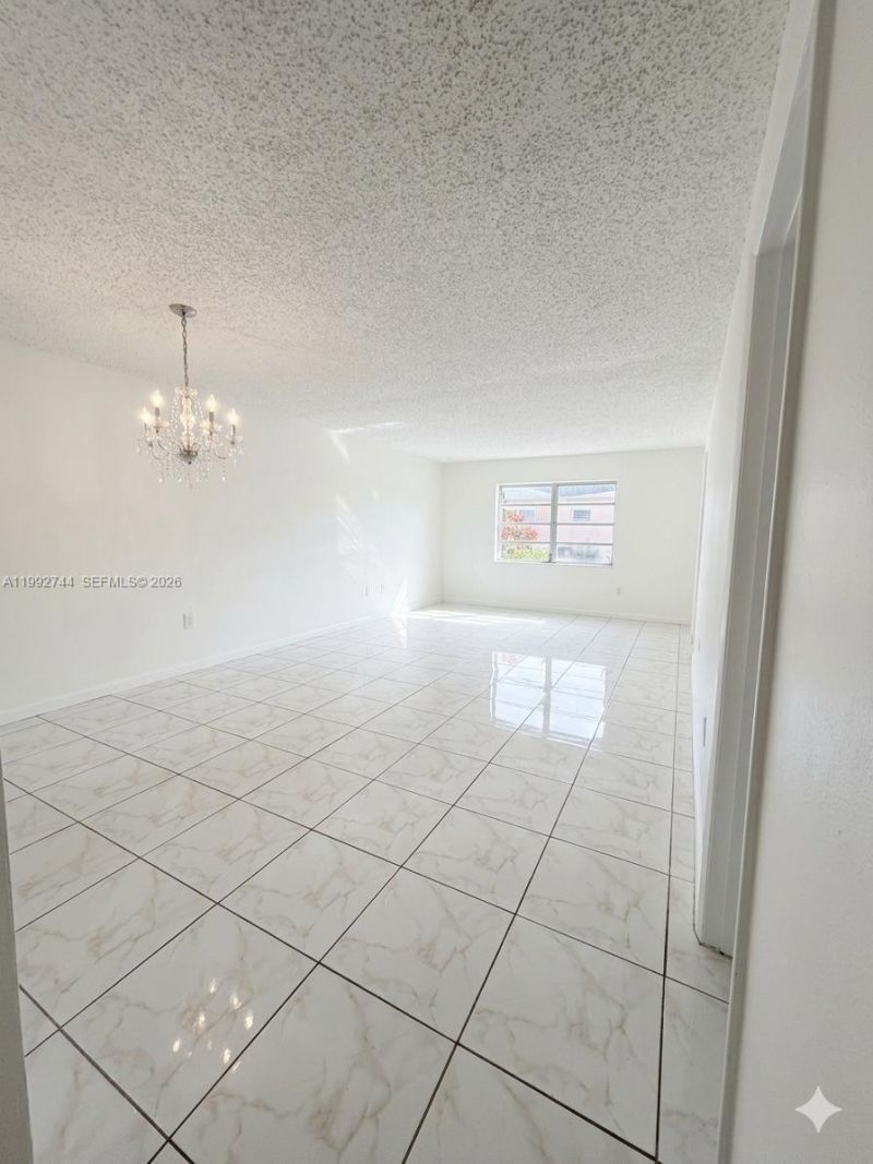 19051 NE 2nd Ave, Unit 1503, Miami, FL 33179 Photo