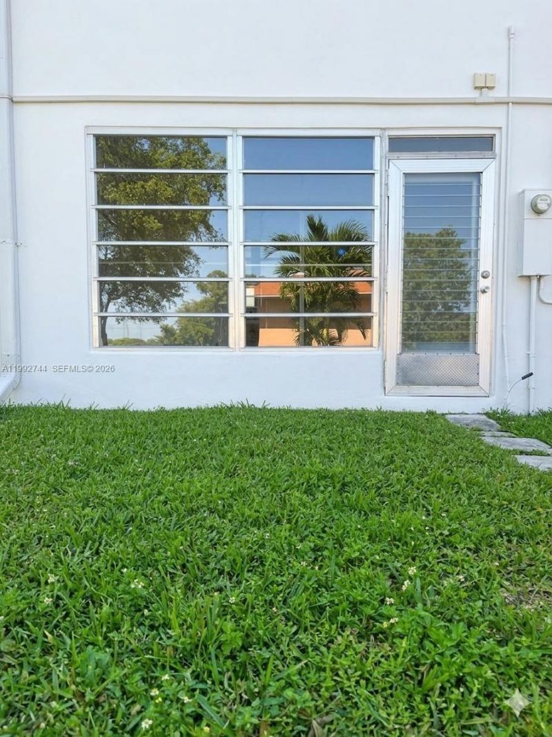 19051 NE 2nd Ave, Unit 1503, Miami, FL 33179 Photo