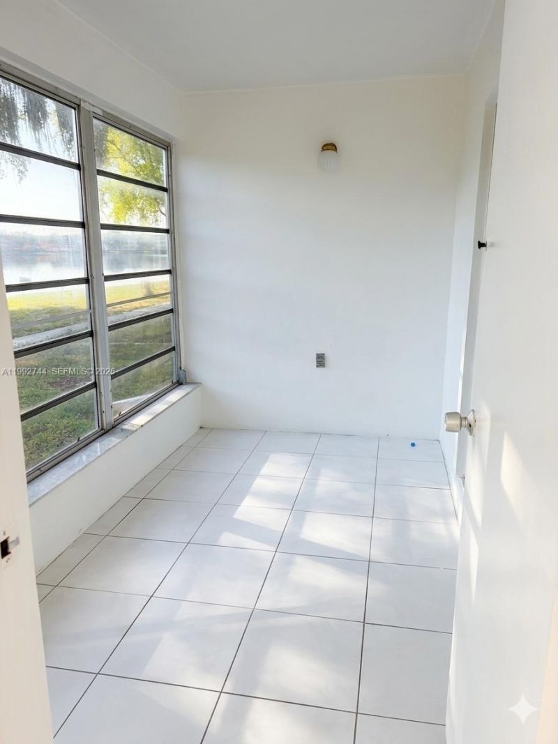 19051 NE 2nd Ave, Unit 1503, Miami, FL 33179 Photo