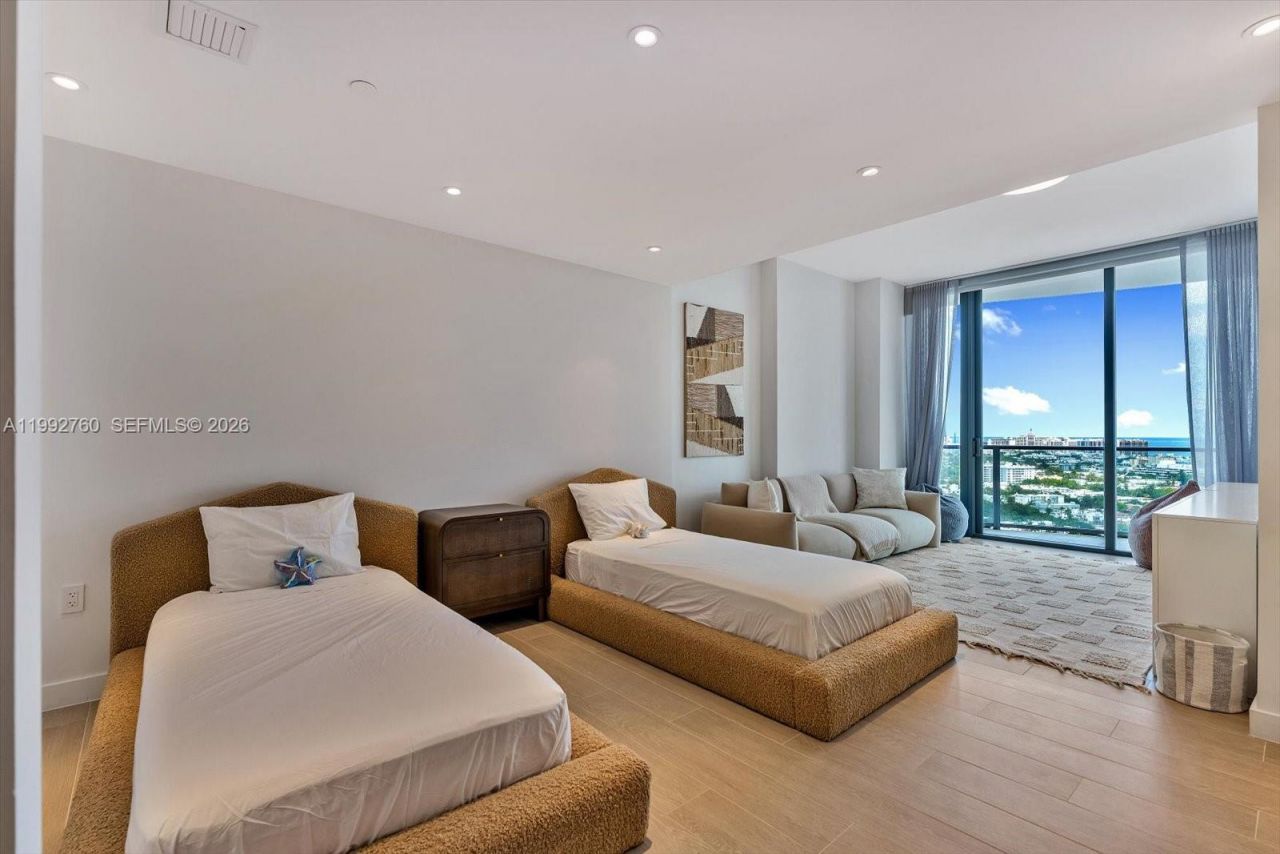 500 Alton Rd, Unit 2205, Miami Beach, FL 33139 Photo