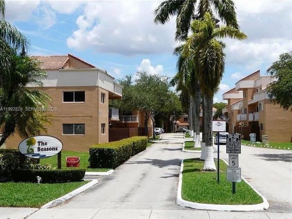 14907 SW 80th St, Unit 205, Miami, FL 33193