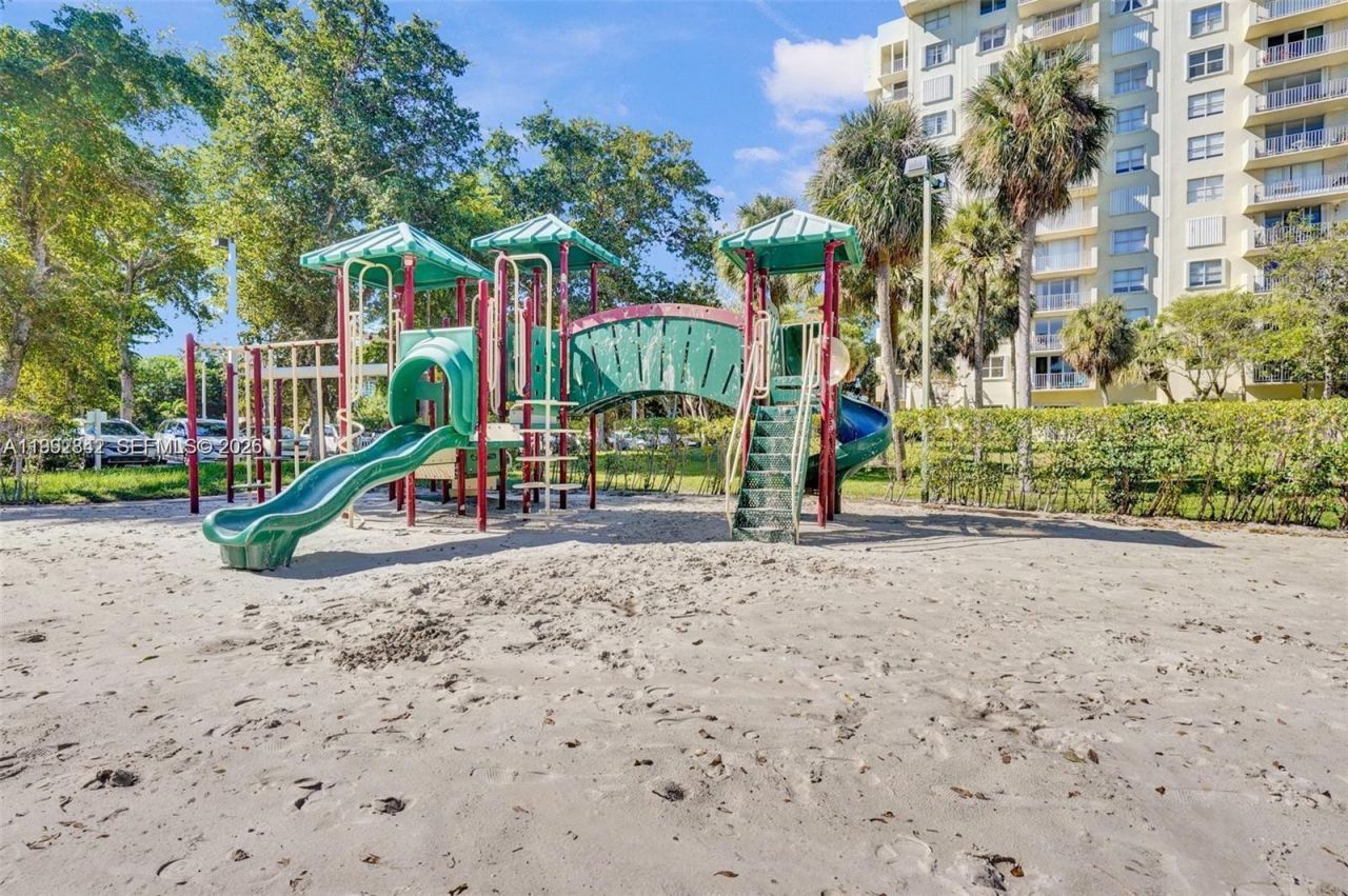 11111 Biscayne Blvd, Unit 7E, Miami, FL 33181 Photo