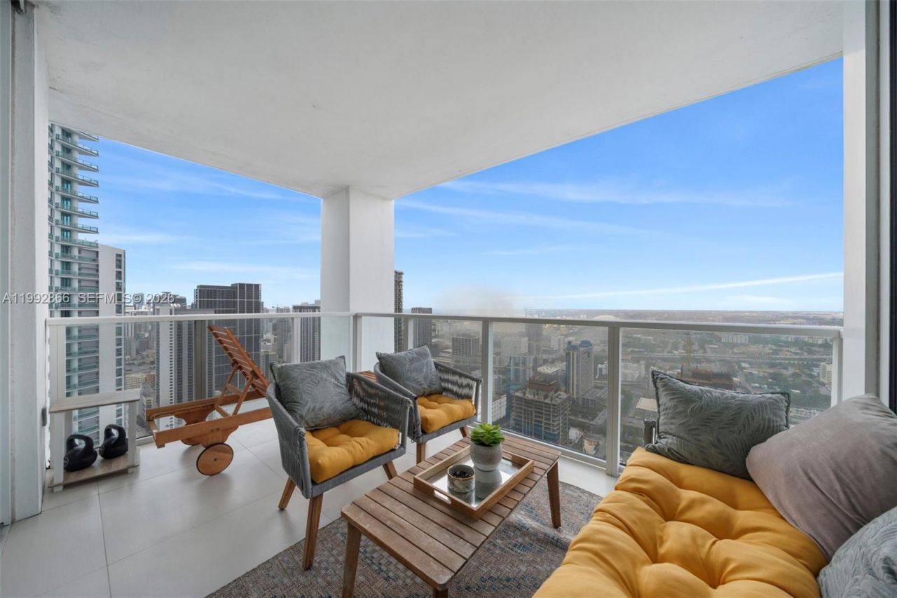 1040 Biscayne Blvd, Unit PH-4607, Miami, FL 33132 Photo