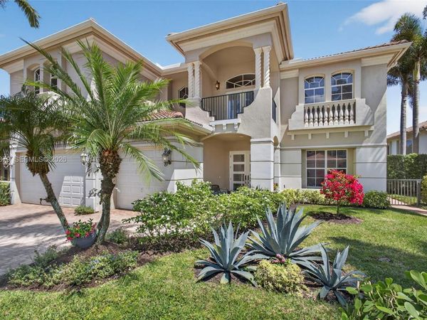 114 Abondance Dr , Palm Beach Gardens, FL 33410