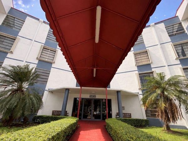 5800 SW 127 Ave , Unit 2120, Miami, FL 33183