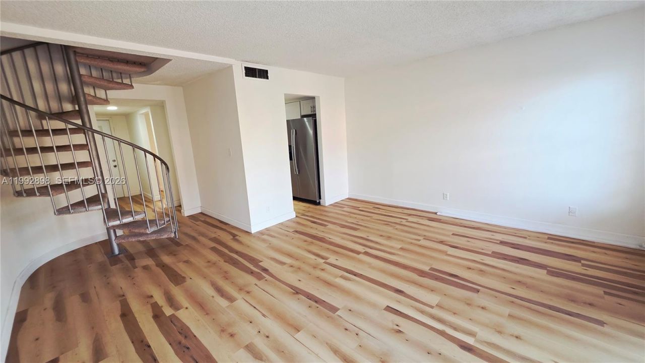 650 Tennis Club Dr, Unit 308, Fort Lauderdale, FL 33311 Photo
